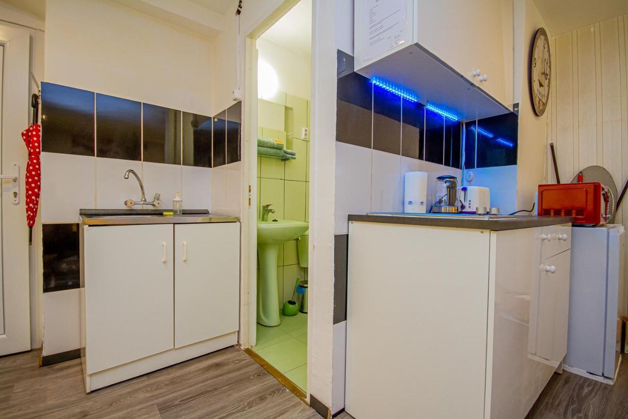 Urania Apartment บูดาเปสต์ ภายนอก รูปภาพ