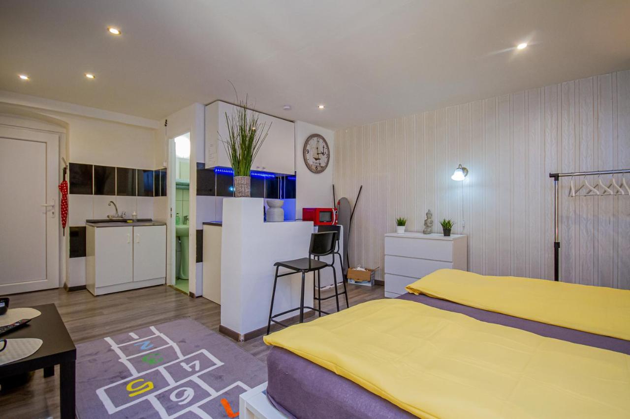 Urania Apartment บูดาเปสต์ ภายนอก รูปภาพ